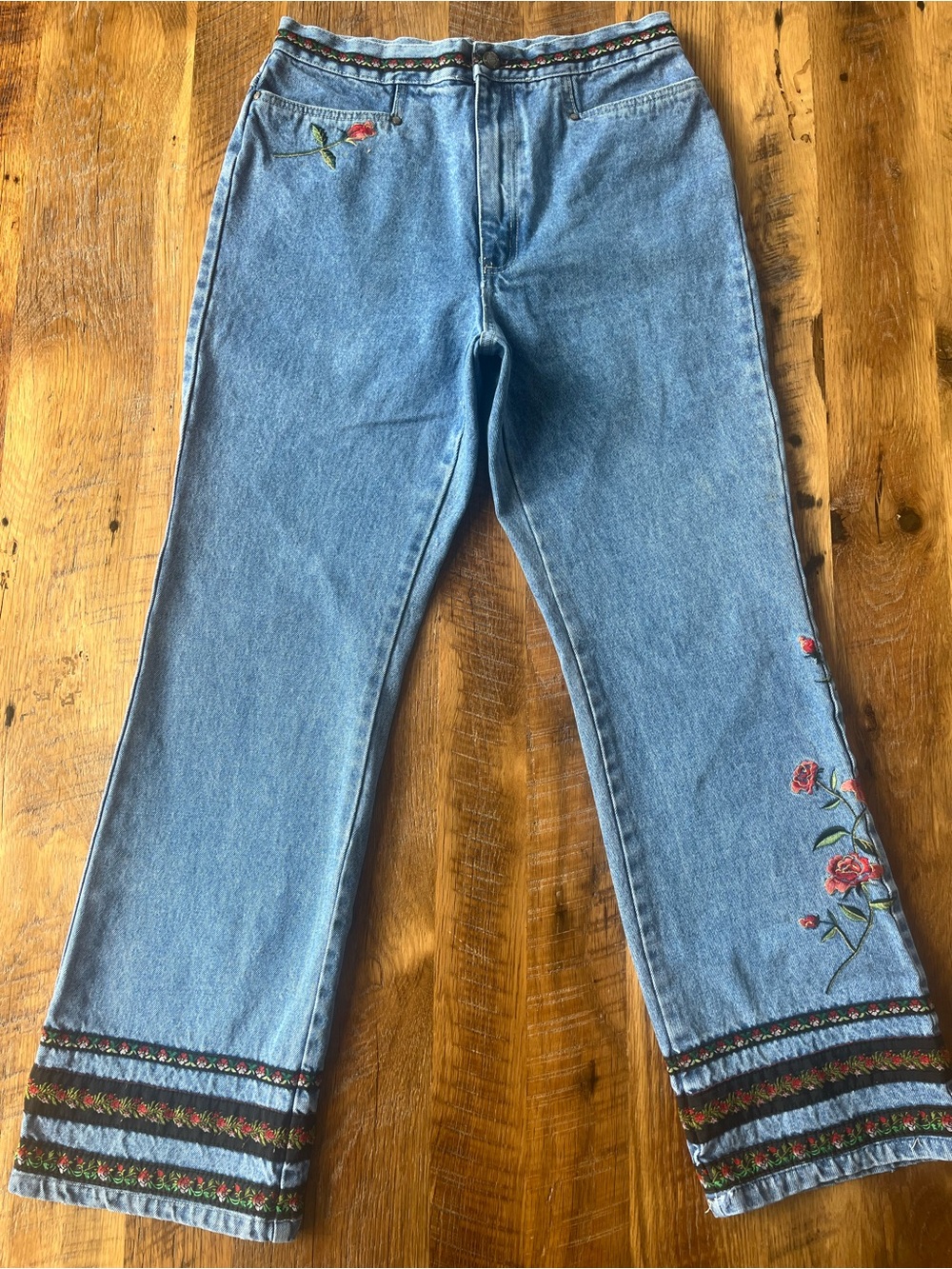Vintage Bill Blass Embroidered Jeans High Rise Straight w/ Small Flare Size 8 - Picture 3 of 8